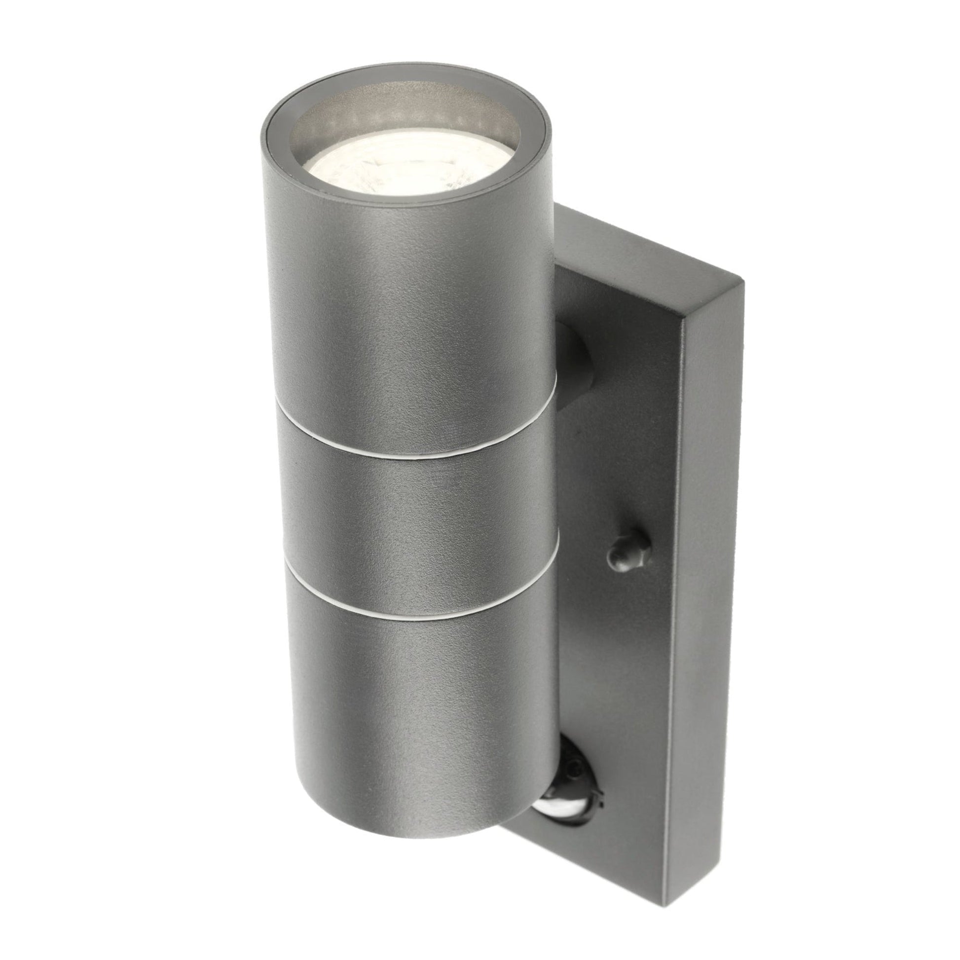 Our Mia outdoor single down light is modern and stylish in its appearance.  It comes in a cylinder design mounted on a rectangle back plate complete with clear glass diffuser and built in PIR motion sensor. It is designed for durability and longevity with its robust material producing a fully weatherproof and water resistant light fitting